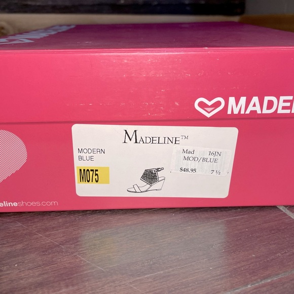 NEW Madeline Modern Blue Wedge Sandal - Picture 9 of 11